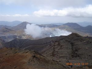 阿蘇噴火口、烏帽子岳、杵島岳